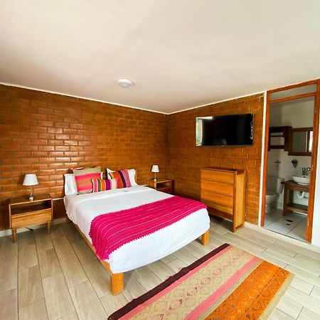 Hostel Tupac Huaraz Zewnętrze zdjęcie
