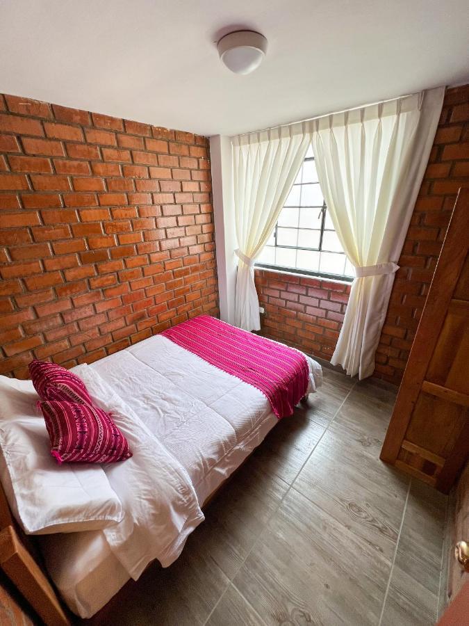 Hostel Tupac Huaraz Zewnętrze zdjęcie