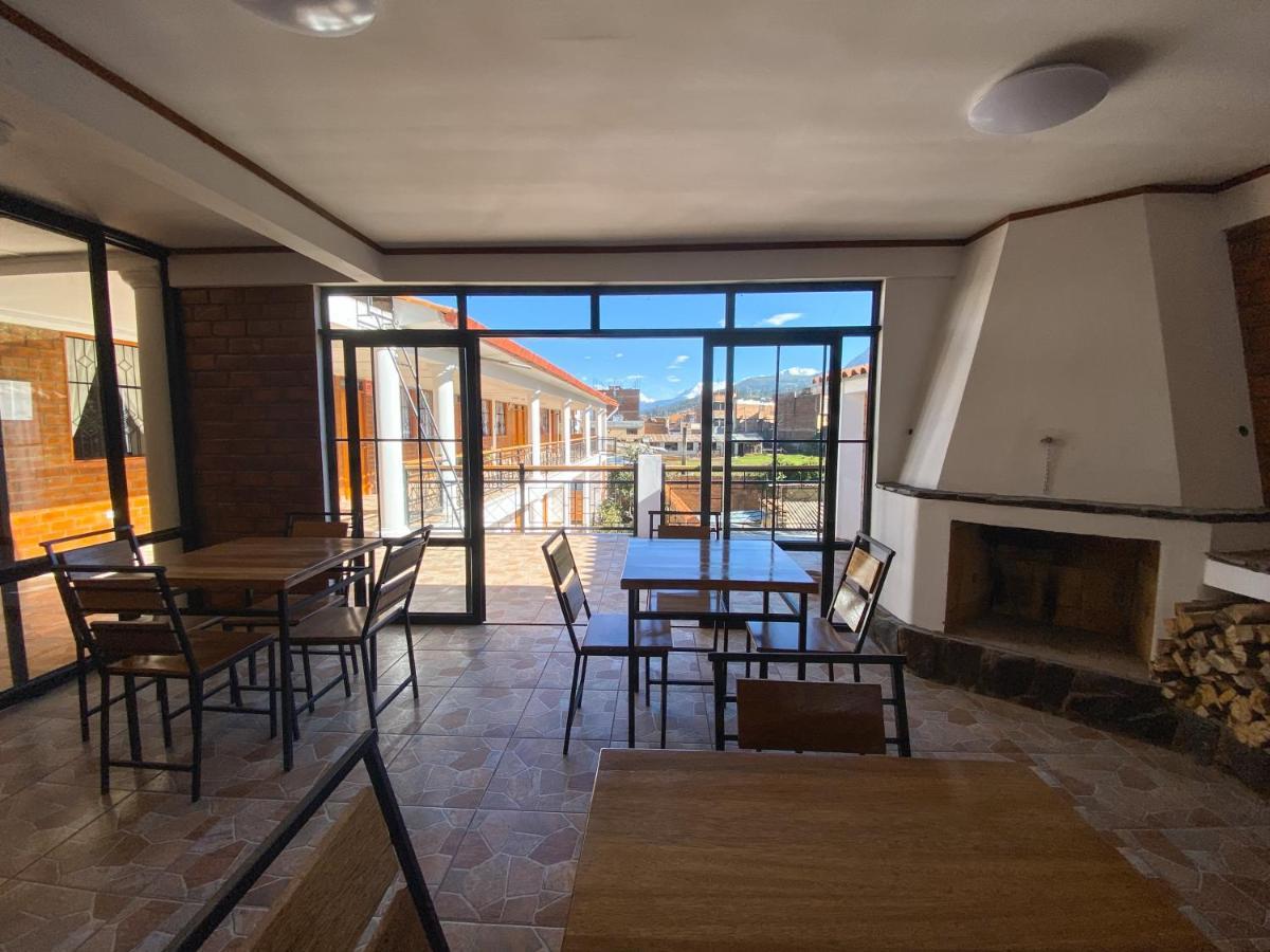 Hostel Tupac Huaraz Zewnętrze zdjęcie