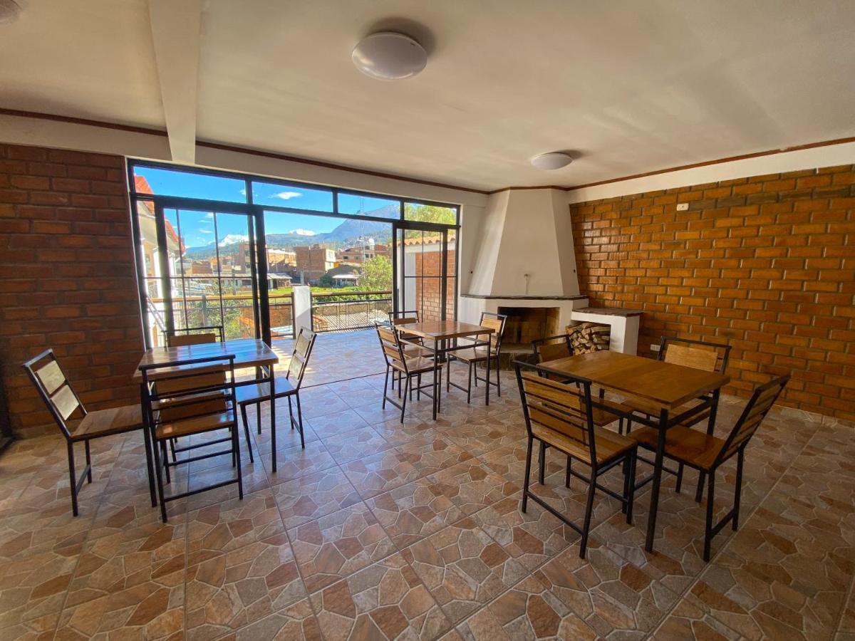 Hostel Tupac Huaraz Zewnętrze zdjęcie