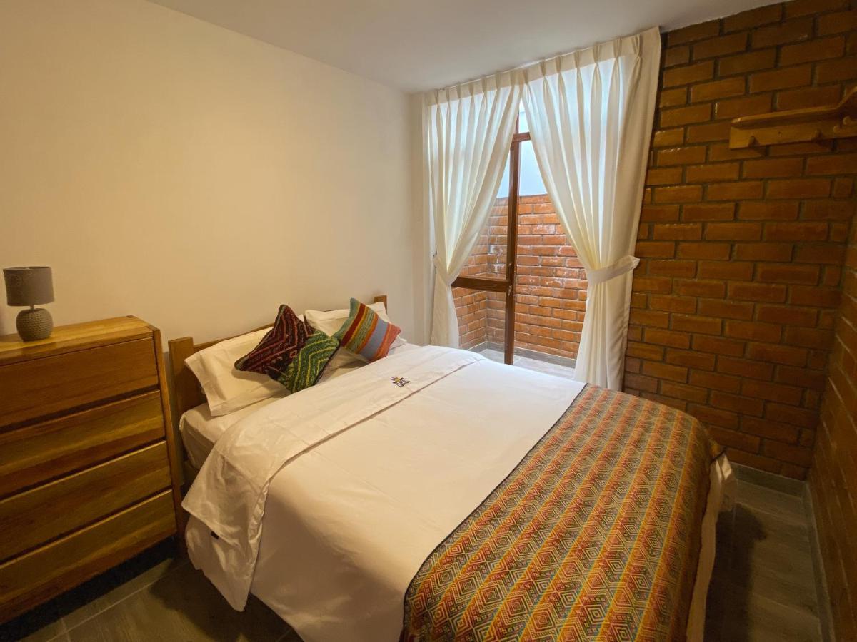 Hostel Tupac Huaraz Zewnętrze zdjęcie