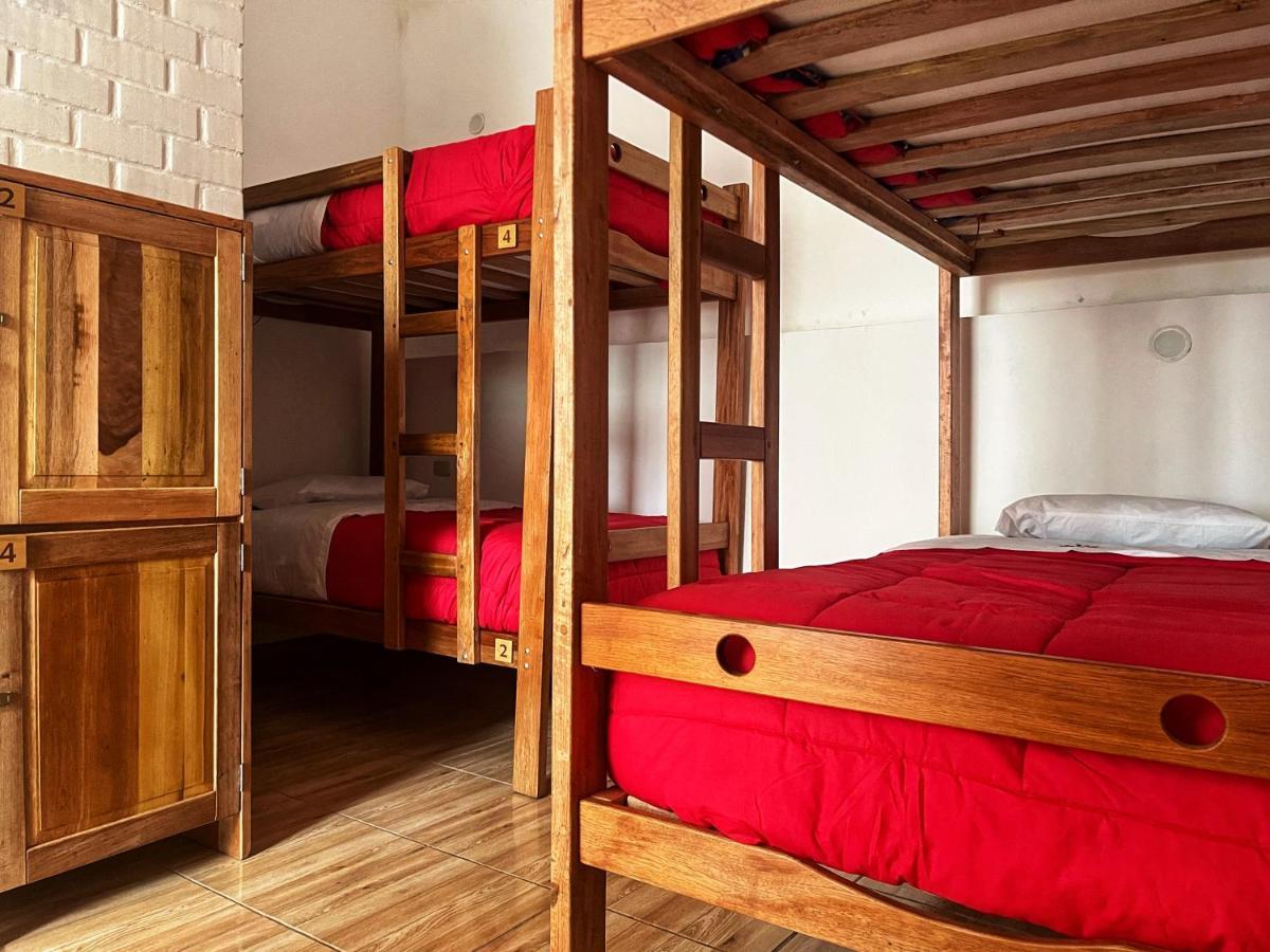 Hostel Tupac Huaraz Zewnętrze zdjęcie