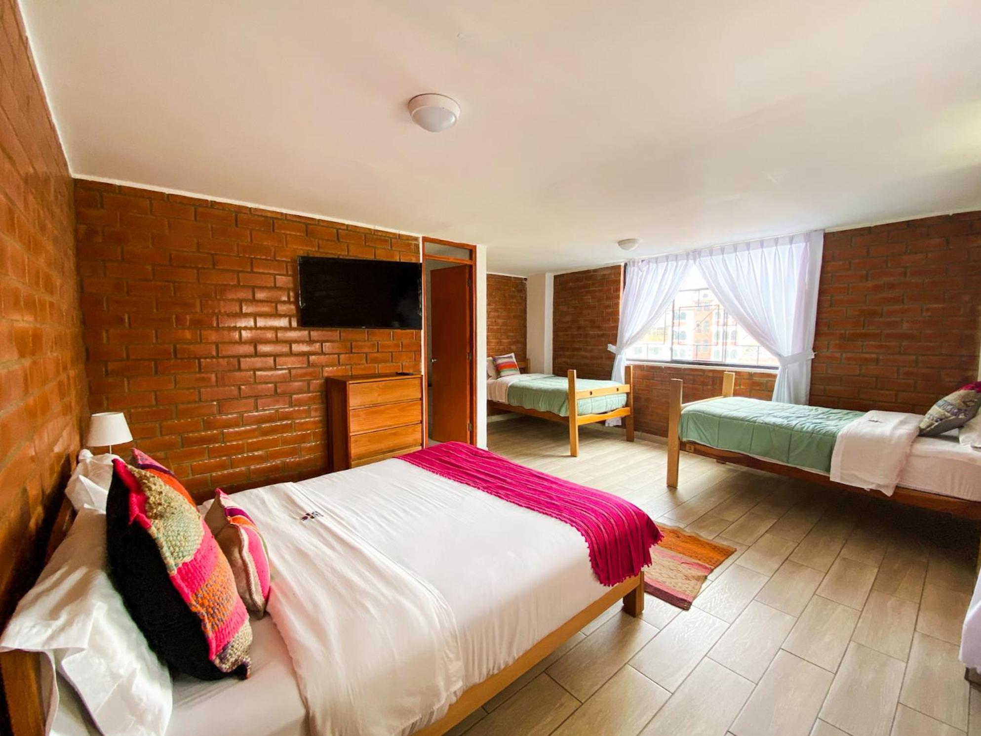 Hostel Tupac Huaraz Zewnętrze zdjęcie